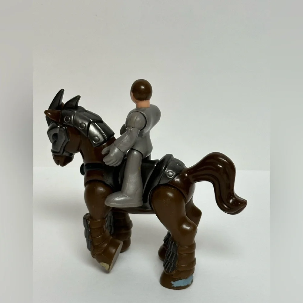 Imaginext SIR ANGUS Knight Armored Horse Figures Fisher Price 2011